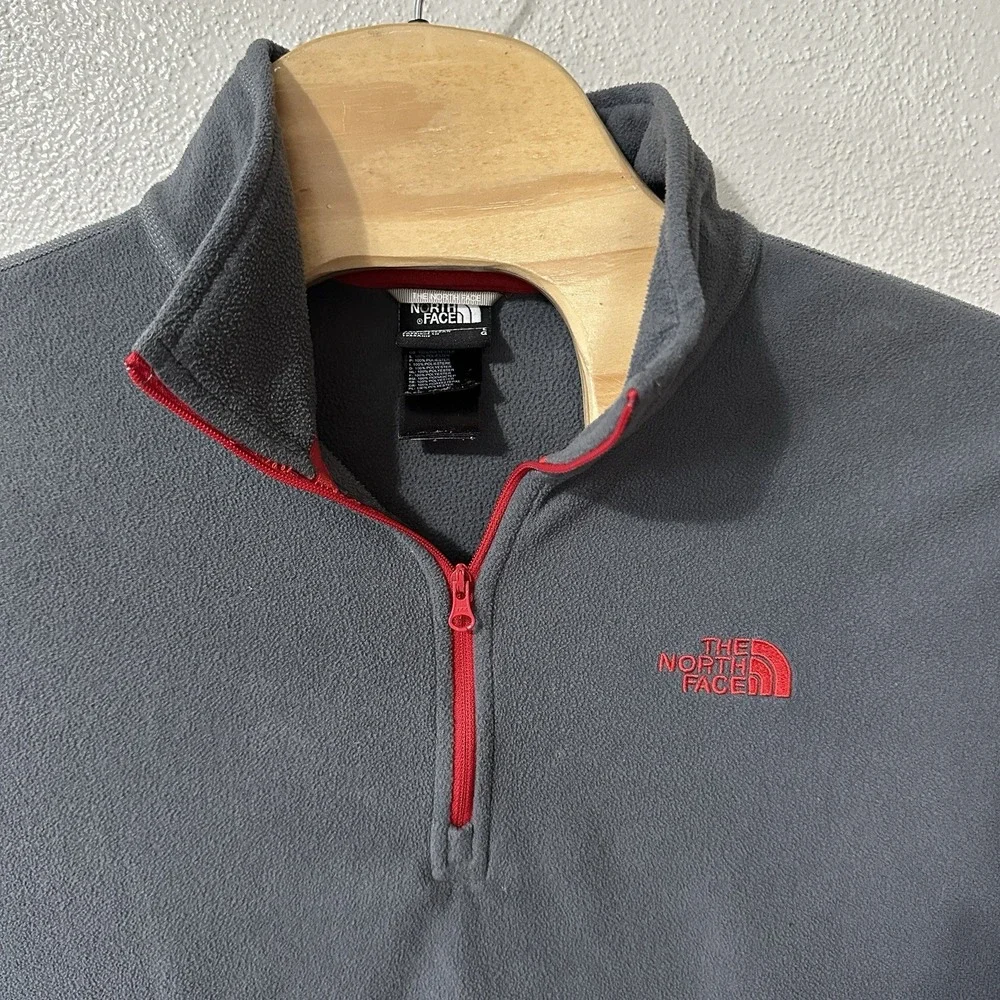 The North Face Gray Red Logo Men's Size Large 1/4‎ Zip Fleece Pullover
